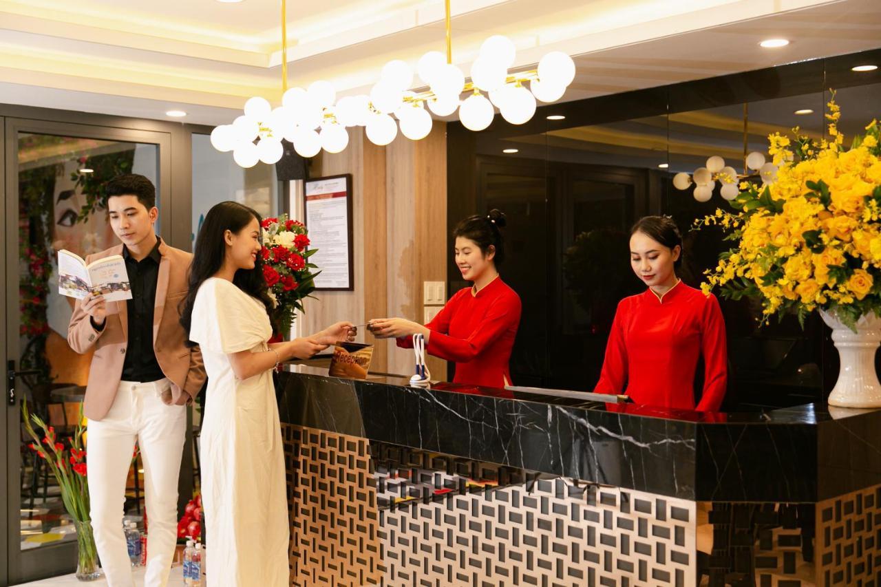 Emily Hotel & Apartment Da Nang Zewnętrze zdjęcie