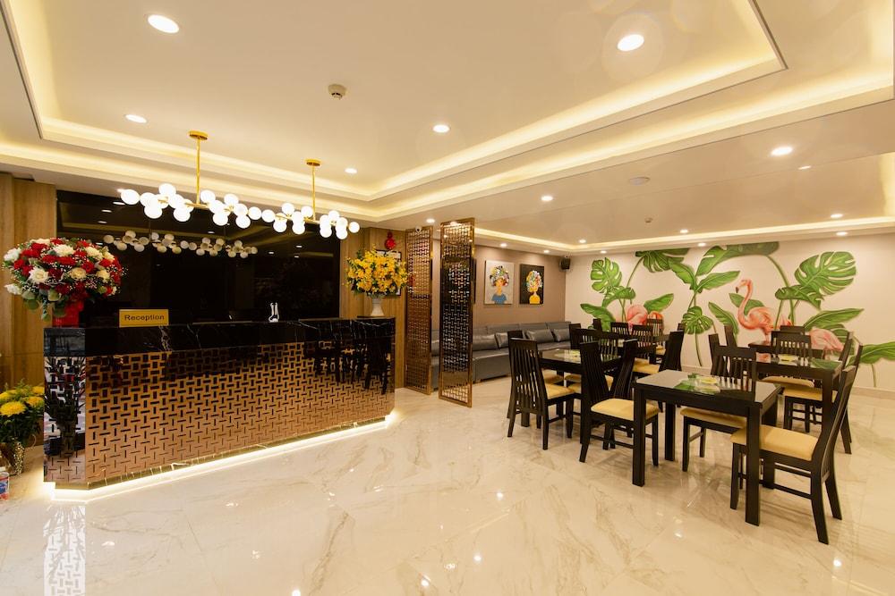 Emily Hotel & Apartment Da Nang Zewnętrze zdjęcie