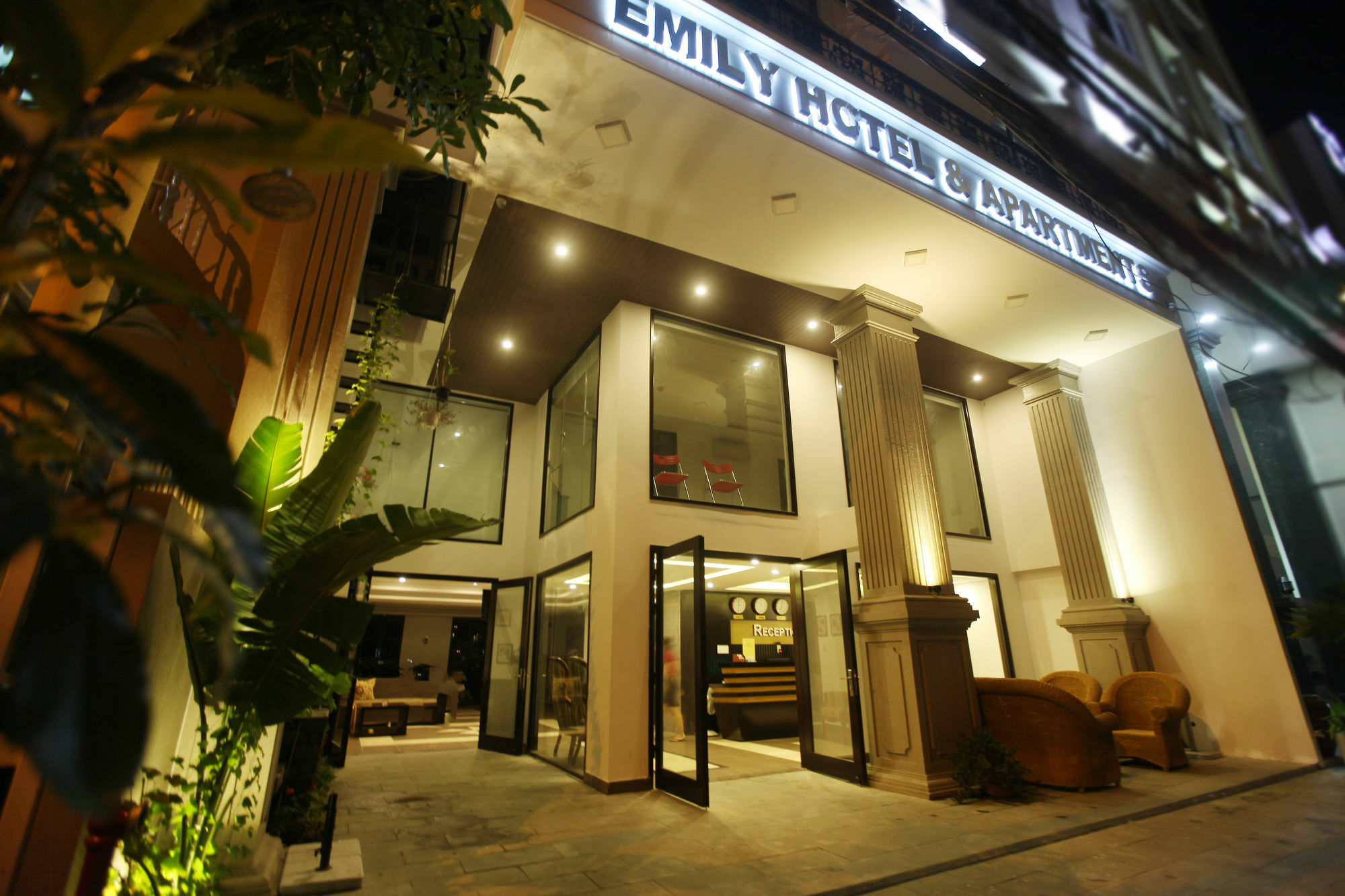 Emily Hotel & Apartment Da Nang Zewnętrze zdjęcie